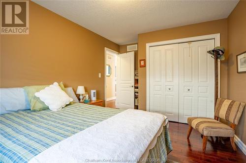 102 Smithfield Circle, Chatham, ON - Indoor Photo Showing Bedroom