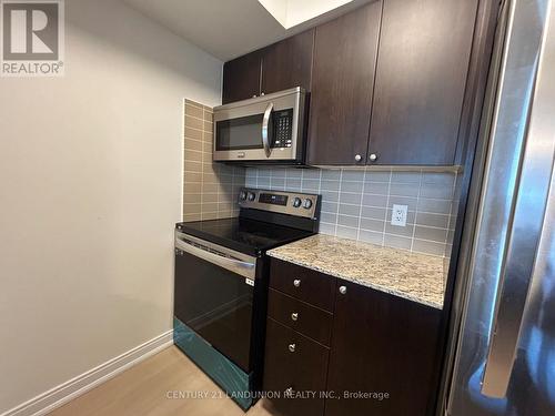 1401 - 151 Village Green Square, Toronto, ON - Indoor Photo Showing Kitchen