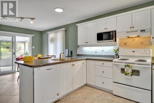 1329 White Crescent, Peterborough (Monaghan), ON - Indoor Photo Showing Kitchen With Double Sink