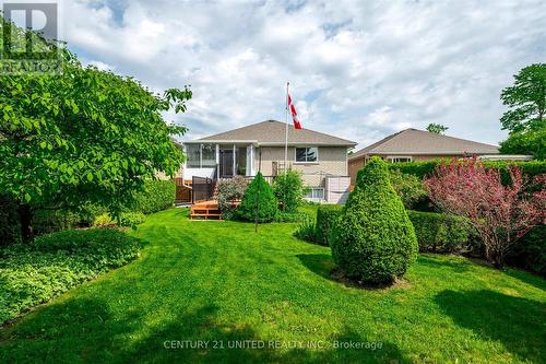 1329 White Crescent, Peterborough (Monaghan), ON - Outdoor