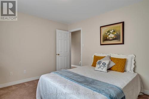 1329 White Crescent, Peterborough (Monaghan), ON - Indoor Photo Showing Bedroom