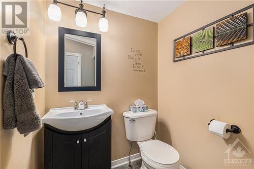 17 Newcastle Avenue, Kanata, ON - Indoor Photo Showing Bathroom