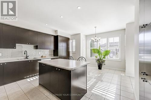 227 Riverlands Avenue, Markham, ON - Indoor Photo Showing Kitchen With Upgraded Kitchen