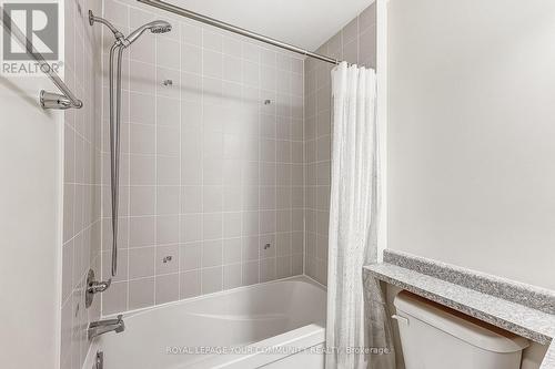 227 Riverlands Avenue, Markham, ON - Indoor Photo Showing Bathroom