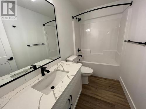 20 Kimberley Avenue, Kimberley, BC - Indoor Photo Showing Bathroom