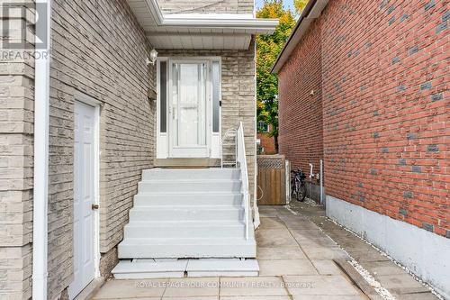 69 Halfmoon Square, Toronto, ON - Outdoor With Exterior