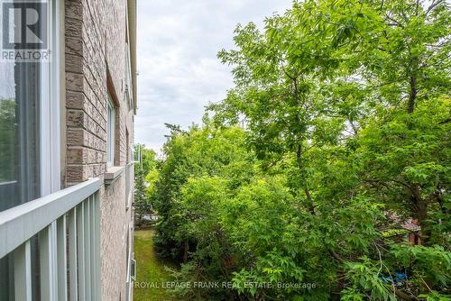 303 - 112 Simcoe Road, Bradford West Gwillimbury (Bradford), ON - Outdoor