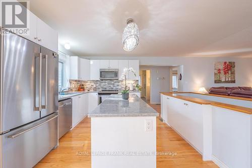 86 Fire Route 37, Galway-Cavendish And Harvey, ON - Indoor Photo Showing Kitchen With Upgraded Kitchen