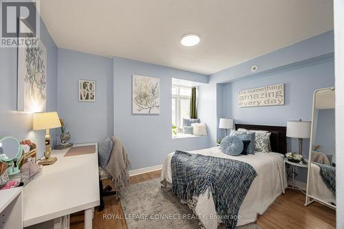 9 - 55 Cedarcroft Boulevard, Toronto, ON - Indoor Photo Showing Bedroom