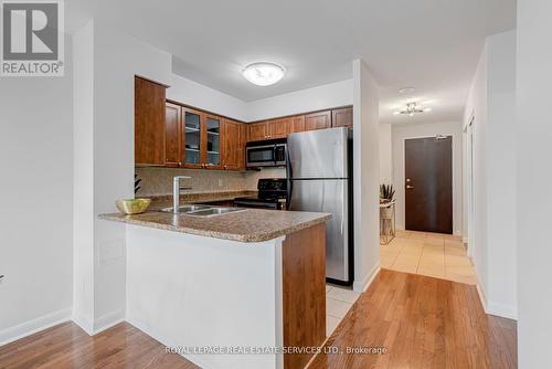 309 - 225 Sherway Gardens Road, Toronto, ON - Indoor Photo Showing Kitchen With Double Sink