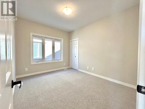 118 Athabaska Drive, Belleville, ON - Indoor Photo Showing Other Room