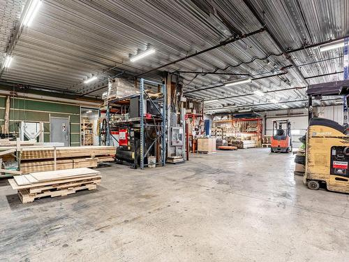 Warehouse - 4675 Rue Roberge, Lac-Mégantic, QC - Indoor Photo Showing Garage