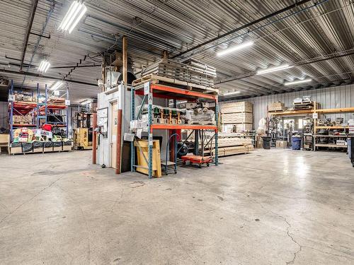 Warehouse - 4675 Rue Roberge, Lac-Mégantic, QC - Indoor Photo Showing Garage