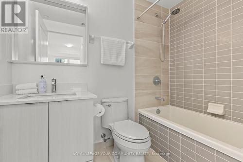 909A - 4675 Metcalfe Avenue, Mississauga, ON - Indoor Photo Showing Bathroom