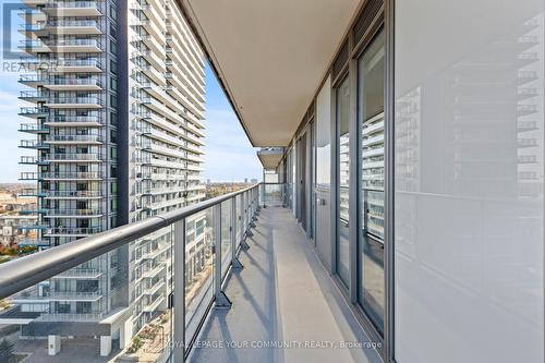 909A - 4675 Metcalfe Avenue, Mississauga, ON - Outdoor With Balcony