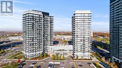 909A - 4675 Metcalfe Avenue, Mississauga, ON - Outdoor With Facade