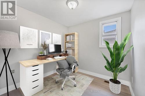 7 67Th Street N, Wasaga Beach, ON - Indoor Photo Showing Office