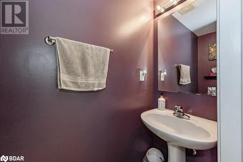 381 Baverstock Crescent, Milton, ON - Indoor Photo Showing Bathroom