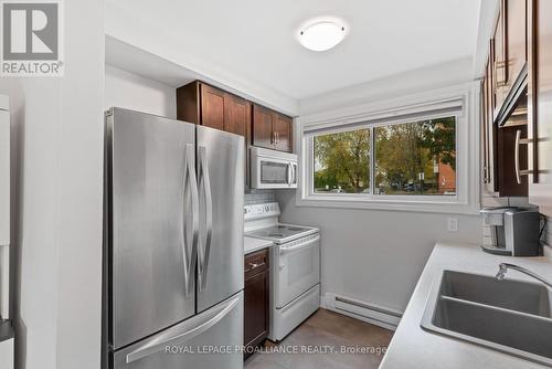 A6 - 400 Westwood Drive, Cobourg, ON - Indoor Photo Showing Kitchen