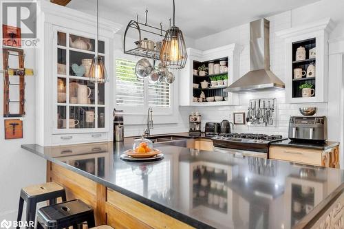 125 Dufferin Avenue, Belleville, ON - Indoor Photo Showing Dining Room