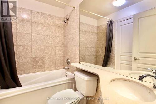 602 - 1121 Bay Street, Toronto, ON - Indoor Photo Showing Bathroom