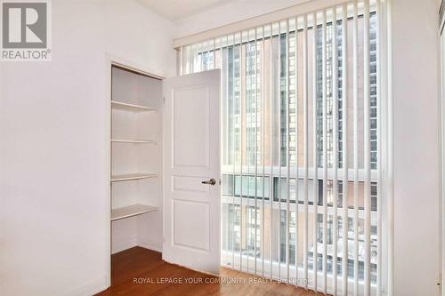 602 - 1121 Bay Street, Toronto, ON - Indoor Photo Showing Other Room