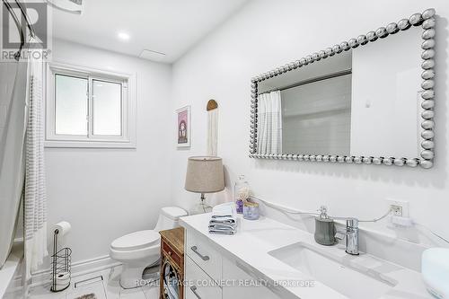 103 Lexington Avenue, Toronto, ON - Indoor Photo Showing Bathroom