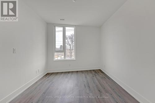 325 - 3100 Keele Street, Toronto, ON - Indoor Photo Showing Other Room