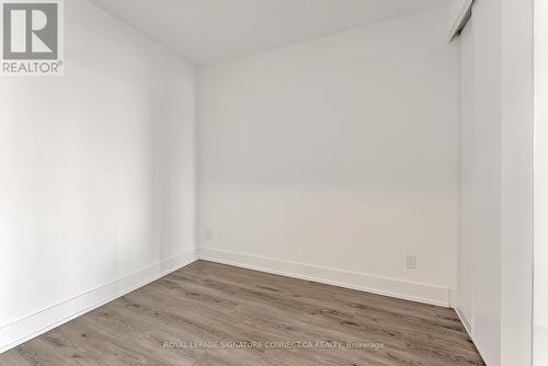 325 - 3100 Keele Street, Toronto, ON - Indoor Photo Showing Other Room