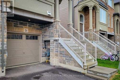 24 Aqua Lane N, Hamilton, ON - Outdoor