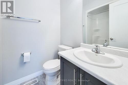 24 Aqua Lane N, Hamilton, ON - Indoor Photo Showing Bathroom