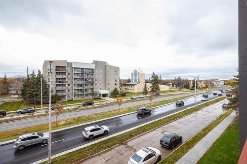 305 1030 Grant Avenue, Winnipeg, MB - Outdoor With View