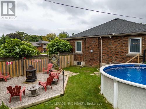 18 Irving Place, Hamilton, ON - Outdoor With Above Ground Pool