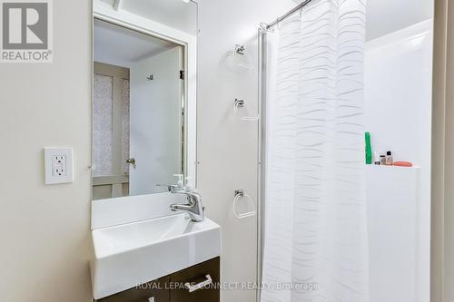 69 Sonneck Square, Toronto, ON - Indoor Photo Showing Bathroom