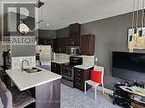 5672 Raleigh Street, Mississauga, ON - Indoor Photo Showing Kitchen