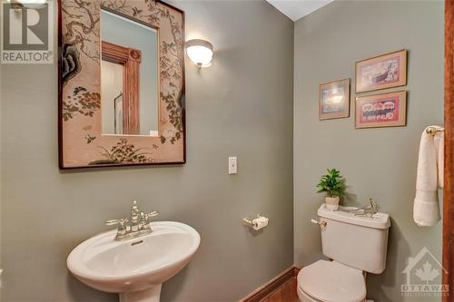 5791 Kelly Marie Drive, Ottawa, ON - Indoor Photo Showing Bathroom