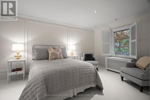 42 Old Bridle Path, Toronto, ON - Indoor Photo Showing Bedroom