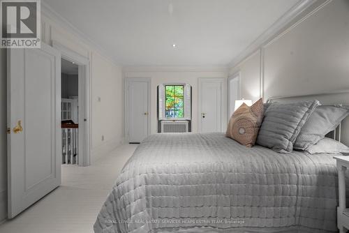 42 Old Bridle Path, Toronto, ON - Indoor Photo Showing Bedroom