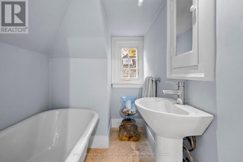 42 Old Bridle Path, Toronto, ON - Indoor Photo Showing Bathroom