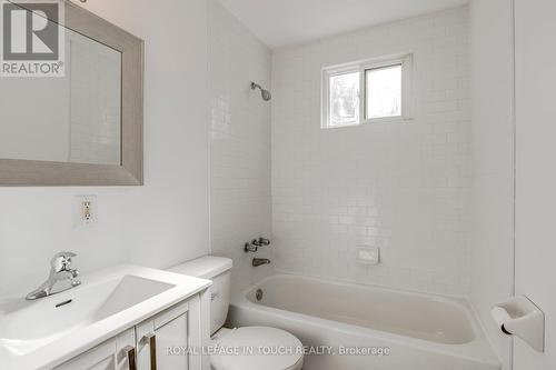 351 Borden Street, Midland, ON - Indoor Photo Showing Bathroom