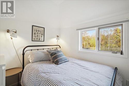 2642 Muskoka Road 169, Muskoka Lakes, ON - Indoor Photo Showing Bedroom