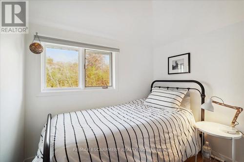 2642 Muskoka Road 169, Muskoka Lakes, ON - Indoor Photo Showing Bedroom