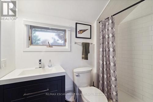 2642 Muskoka Road 169, Muskoka Lakes, ON - Indoor Photo Showing Bathroom