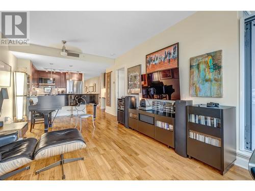 75 Martin Street Unit# 1205, Penticton, BC - Indoor Photo Showing Living Room