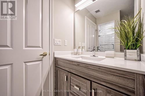 204 - 40 Old Mill Road, Oakville, ON - Indoor Photo Showing Bathroom