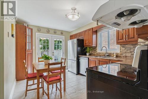 211 Murray Street, Brampton, ON - Indoor Photo Showing Kitchen With Double Sink