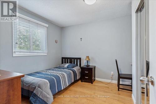 211 Murray Street, Brampton, ON - Indoor Photo Showing Bedroom