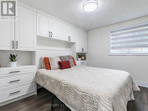 392 Wilson Drive, Milton, ON - Indoor Photo Showing Bedroom