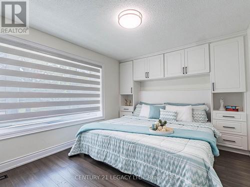 392 Wilson Drive, Milton, ON - Indoor Photo Showing Bedroom