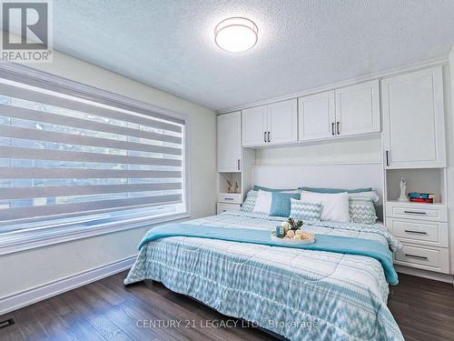 392 Wilson Drive, Milton, ON - Indoor Photo Showing Bedroom